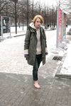 Feet - Alisa - 2011-03-27 Crazy barefoot girl in snowy streets