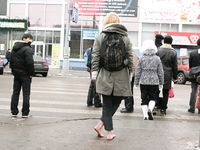 Feet - Alisa - 2011-03-27 Crazy barefoot girl in snowy streets
