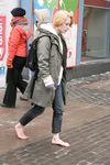 Feet - Alisa - 2011-03-27 Crazy barefoot girl in snowy streets