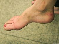 Feet - Alisa - 2011-03-27 Crazy barefoot girl in snowy streets