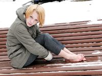 Feet - Alisa - 2011-03-27 Crazy barefoot girl in snowy streets