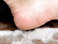 Feet - Alisa - 2011-03-27 Crazy barefoot girl in snowy streets