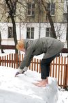 Feet - Alisa - 2011-03-27 Crazy barefoot girl in snowy streets