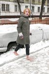 Feet - Alisa - 2011-03-27 Crazy barefoot girl in snowy streets