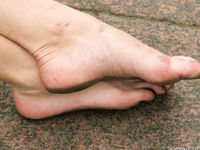 Feet - Alisa A - 2013-01-03 Hot beauty in T-shirt and shorts