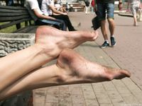 Feet - Alisa A - 2013-01-03 Hot beauty in T-shirt and shorts