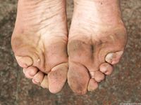 Feet - Alisa A - 2013-01-03 Hot beauty in T-shirt and shorts