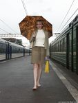 Feet - Alla - 2004-06-28 Barefoot at the railway station in the rain