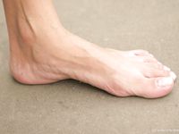 Feet - Alla - 2006-07-15 Bare feet and the City