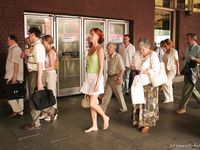 Feet - Alla - 2006-07-15 Bare feet and the City