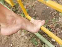 Feet - Alla - 2006-07-15 Bare feet and the City