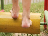 Feet - Alla - 2006-07-15 Bare feet and the City