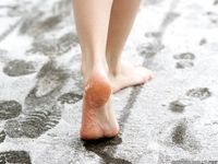 Feet - Alyona A - 2012-06-21 Cheerful barefoot girl