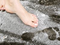 Feet - Alyona A - 2012-06-21 Cheerful barefoot girl