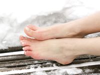 Feet - Alyona A - 2012-06-21 Cheerful barefoot girl