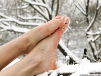 Feet - Alyona A - 2012-06-21 Cheerful barefoot girl