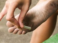 Feet - Alyona C - 2014-08-22 Barefoot relaxation