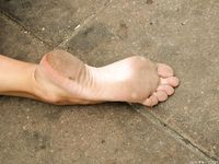 Feet - Alyona C - 2014-08-22 Barefoot relaxation