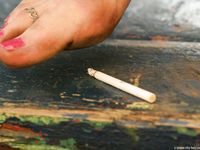 Feet - Anna A - 2011-01-02 Public barefoot walk