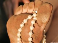 Feet - Anna A - 2011-01-02 Public barefoot walk