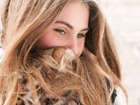 Feet - Anna B - 2011-04-28 Barefoot in snowstorm