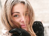 Feet - Anna B - 2011-04-28 Barefoot in snowstorm