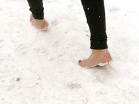 Feet - Anna B - 2011-04-28 Barefoot in snowstorm