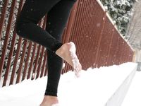 Feet - Anna B - 2011-04-28 Barefoot in snowstorm