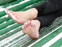 Feet - Anna B - 2011-04-28 Barefoot in snowstorm