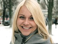 Feet - Anna D - 2011-12-24 The first snow