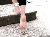 Feet - Anna D - 2011-12-24 The first snow