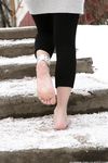 Feet - Anna D - 2011-12-24 The first snow