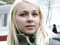 Feet - Anna D - 2011-12-24 The first snow