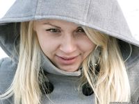 Feet - Anna D - 2011-12-24 The first snow