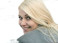 Feet - Anna D - 2011-12-24 The first snow