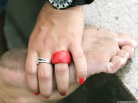 Feet - Anna F - 2012-10-06 High-arched beauty in hat