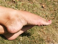 Feet - Anna F - 2012-10-06 High-arched beauty in hat