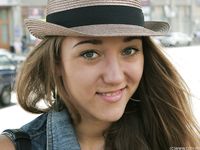 Feet - Anna F - 2012-10-06 High-arched beauty in hat