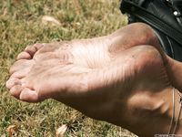 Feet - Anna F - 2012-10-06 High-arched beauty in hat