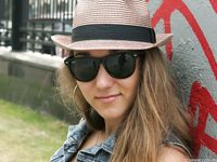 Feet - Anna F - 2012-10-06 High-arched beauty in hat