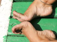 Feet - Anna F - 2012-10-06 High-arched beauty in hat