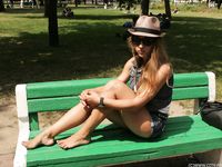 Feet - Anna F - 2012-10-06 High-arched beauty in hat