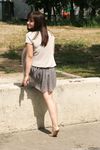 Feet - Anna G - 2012-11-11 Barefoot girl in a short skirt