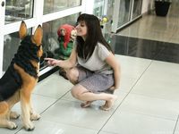 Feet - Anna G - 2012-11-11 Barefoot girl in a short skirt