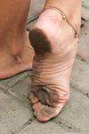 Feet - Anna H - 2013-04-12 Barefoot in a city streets