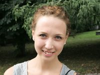 Feet - Anna H - 2013-04-12 Barefoot in a city streets