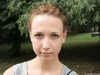 Feet - Anna H - 2013-04-12 Barefoot in a city streets