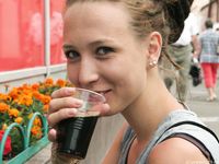 Feet - Anna H - 2013-04-12 Barefoot in a city streets