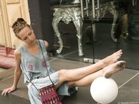 Feet - Anna H - 2013-04-12 Barefoot in a city streets