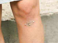 Feet - Anna H - 2013-04-12 Barefoot in a city streets